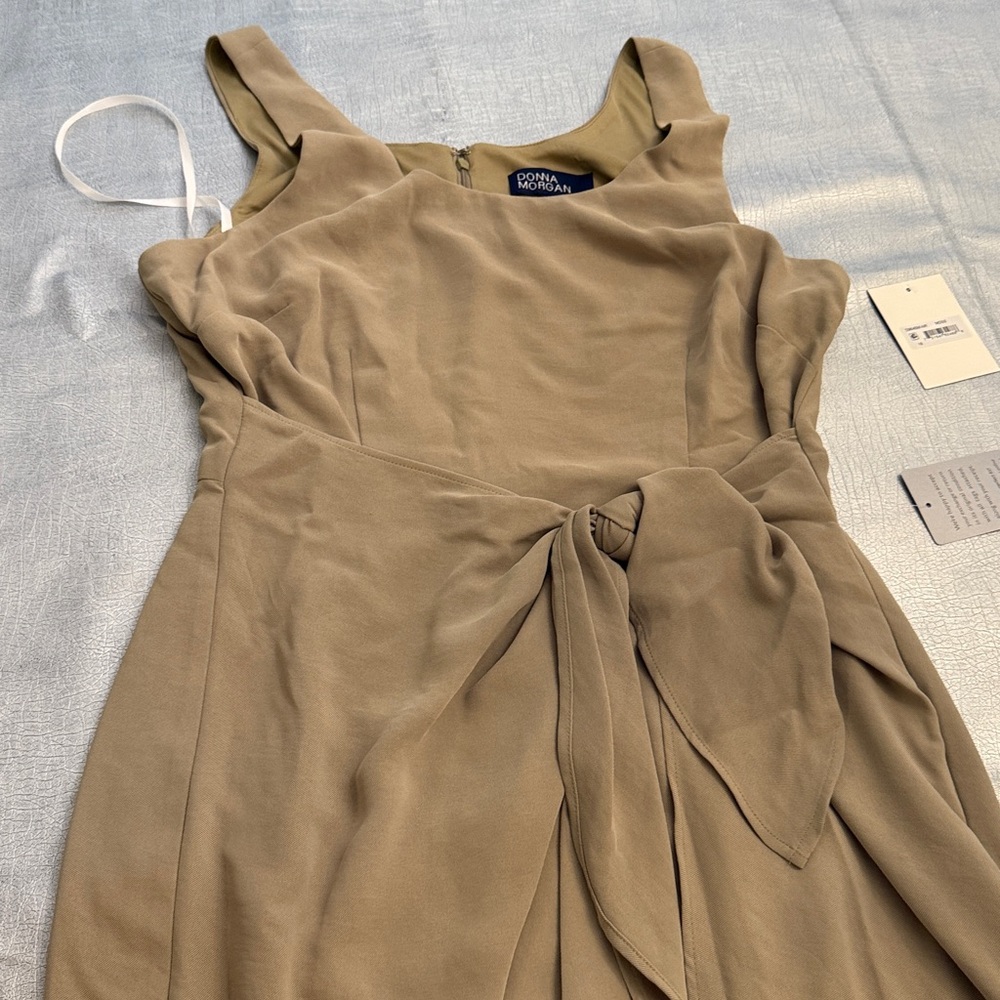 NWT Donna Morgan Beige Sleeveless Dress size 12 - Picture 5 of 8